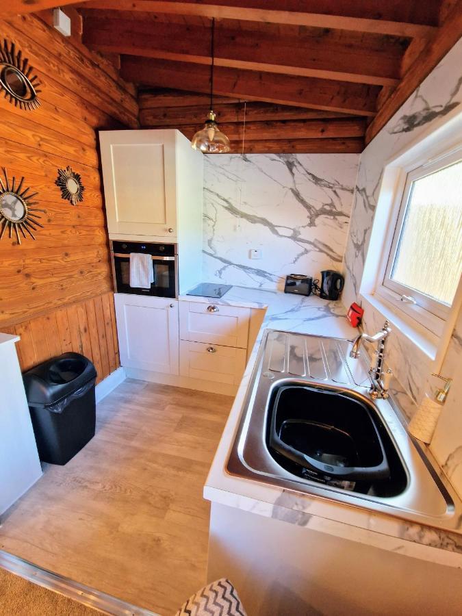 Вилла Kaoglen Squirrel Drey-Hot Tub-Pet Friendly-Perth Balnald Экстерьер фото