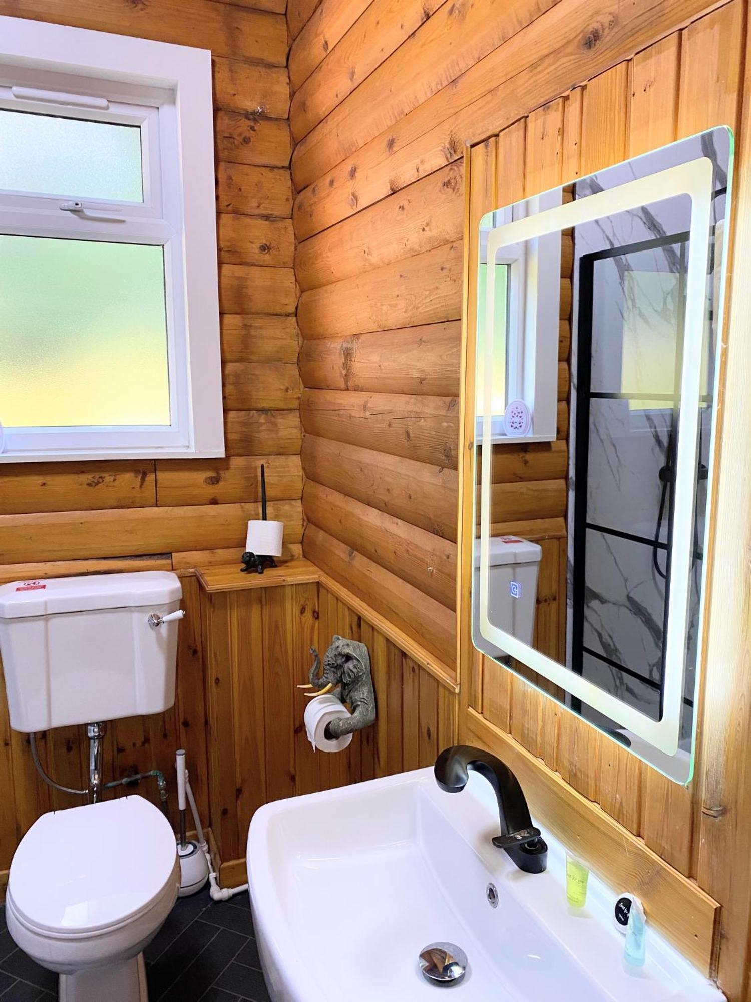 Вилла Kaoglen Squirrel Drey-Hot Tub-Pet Friendly-Perth Balnald Экстерьер фото